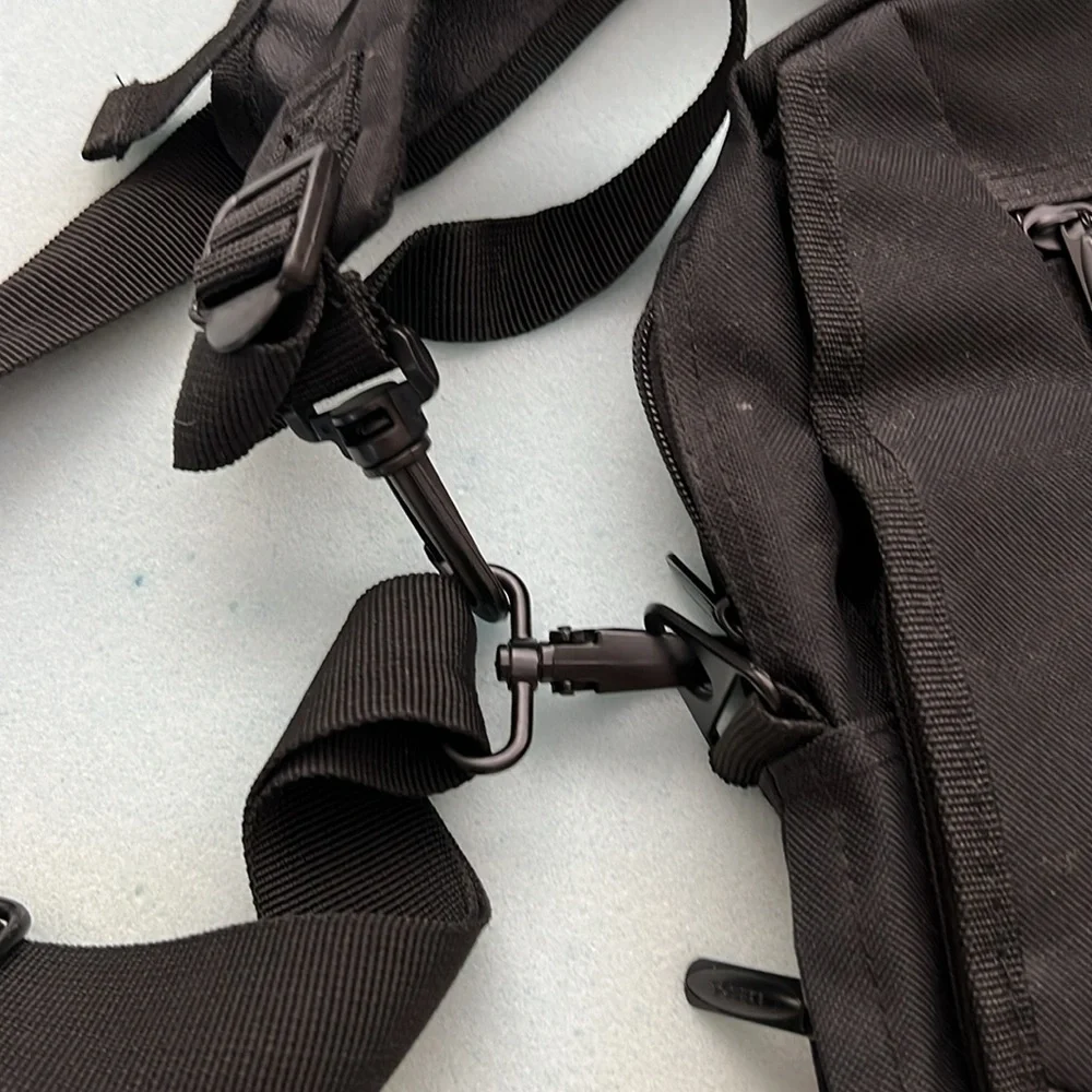 Convertible backpack bag color black